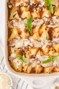 Beef & Ricotta Stuffed Shells Web Hero-3