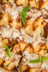 Beef & Ricotta Stuffed Shells Web Hero-6
