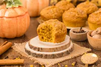 Pumpkin Banana Muffins Hero web--15