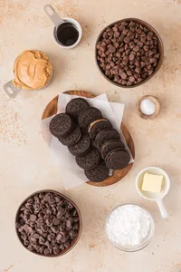 Stuffed Peanut Butter cups process web-1