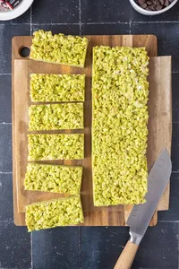 Frankenstein Rice Krispies Treats Web Process-11
