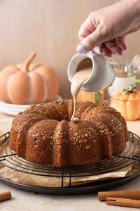 Pumpkin Cake Bundt Cake web Hero-2