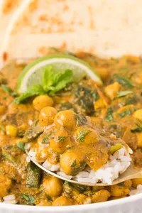 Chickpea & Spinach Cury Hero web 21