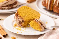 Pumpkin Cake Bundt Cake web Hero-26