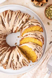 Pumpkin Cake Bundt Cake web Hero-11