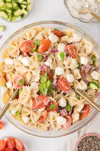 Bow Tie Pasta Salad Hero-2