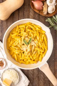 Butternut Squash Pasta Sauce Hero web-8