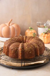 Pumpkin Cake Bundt Cake web Hero-1