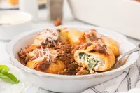 Beef & Ricotta Stuffed Shells Web Hero-22