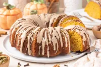 Pumpkin Cake Bundt Cake web Hero-18