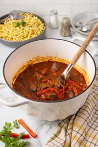 German Gulash with Bell Peppers web Hero-7