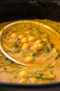 Chickpea & Spinach Cury Hero web 12