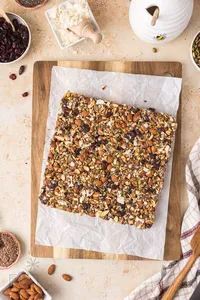 Nut Bars Hero2
