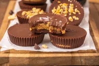 Homemade Peanut Butter cups Hero web-16