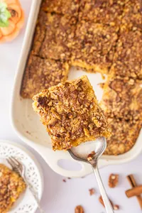 Pumpkin Crunch Cake Hero web-12