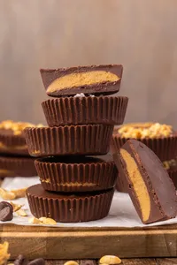 Homemade Peanut Butter cups Hero web-17