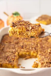 Pumpkin Crunch Cake Hero web-9