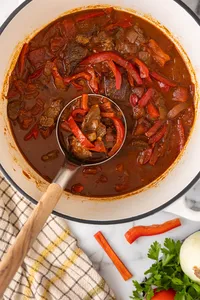 German Gulash with Bell Peppers web Hero-2