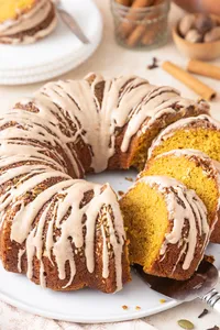 Pumpkin Cake Bundt Cake web Hero-15