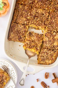 Pumpkin Crunch Cake Hero web-11