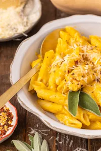 Butternut Squash Pasta Sauce Hero web-20