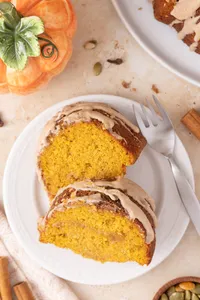 Pumpkin Cake Bundt Cake web Hero-29