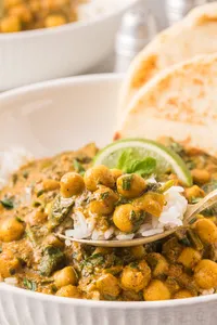 Chickpea & Spinach Cury Hero web 17