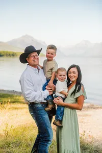 Glacier Park Family Photographer | Marianne Wiest