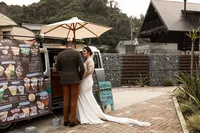 Destination wedding couple in Japan