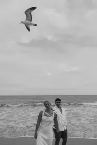 1alohaubreyphoto_surpriseproposal_cocoabeachpier_floridaphotographer_filmy-5