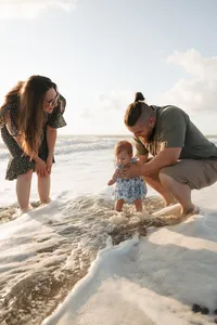 alohaubrey_familyphotos_withbaby_1yearold_beach_floridaphotographer_cocoabeachfl-31
