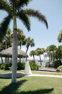 alohaubreyphoto_melbournebeachweddingfl_weddingphotographer_tropicalwedding_film-6