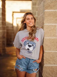 Senior portrait in Gulf Shores, Alabama — South Alabama Jaguars tshirt