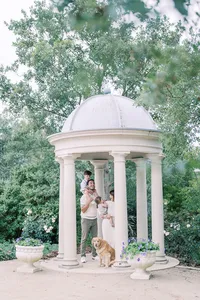 Family-Photoshoot-Laguna-Niguel-Gazebo-Dog_05