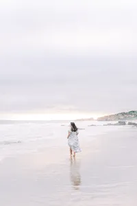 Maternity-Photoshoot-Crystal-Cove-Laguna-Beach_014