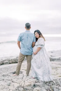 Maternity-Photoshoot-Crystal-Cove-Laguna-Beach_008