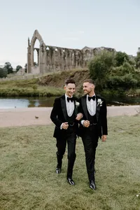 james-darren-wedding-tithe-barn-yorkshire-amy-katherine-photography-1073_websize