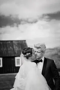 destination_elopement_in_Iceland_293 (2)