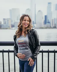 motherhood-maternity-collette-and-scott-stohler-roamaroo-11232021-3