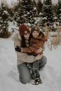 new-england-family-photography-mother-and-son-candid-maine