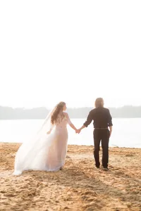 dreamy-beach-elopement