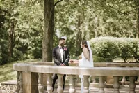 philadelphia-wedding-first-look-garden-portrait