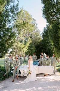 bride-groomsmen-editorial-group-portrait.jpg