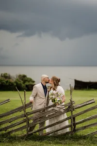 Rainy wedding in Tallinn
