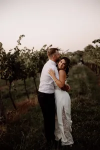 Shepparton Wedding Photographer Kayla Frizzell
