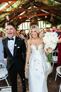 hayley-damon-new-wedding-preview-15