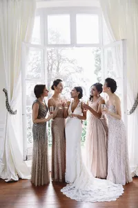 Coiffeuse et maquilleuse spécialiste mariée et bridal party