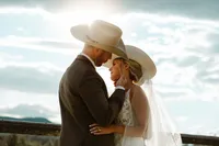 Classic wedding portraits