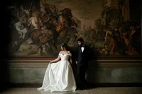 u3981682316_httpss.mj.runD_VSCH4XIJA_elegant_newlywed_couple__5f25eb5c-e6bd-43e4-bb1e-162d423fe8e1_1