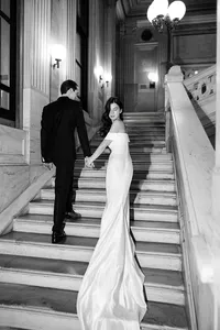 u3981682316_httpss.mj.run9yGVvRuRxzs_black_and_white_editoria_a33f1065-673d-4694-80e1-c1f8c351677a_3